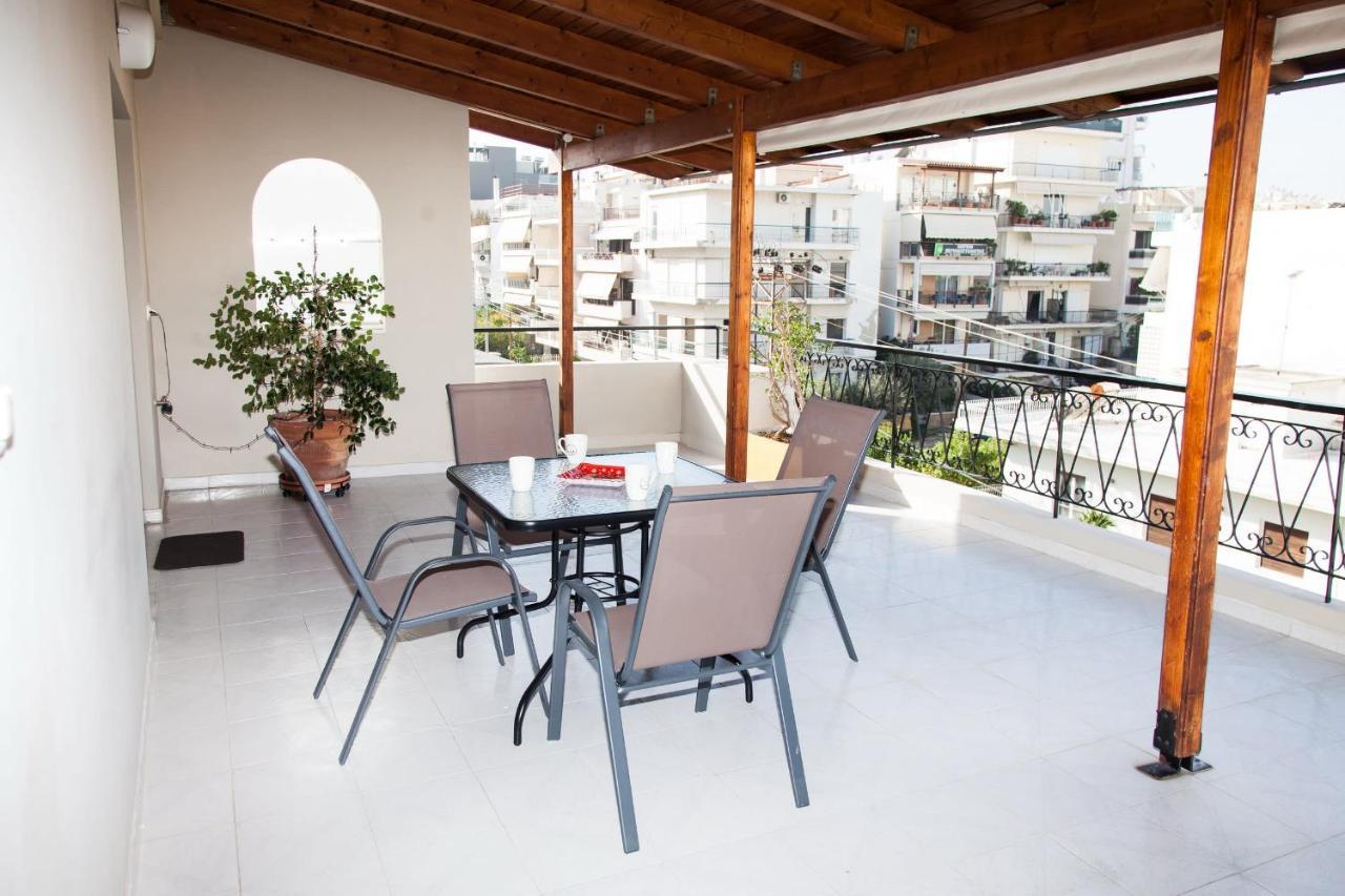 Modern Apt In Heart Of Paleo Faliro! Lägenhet Aten Exteriör bild