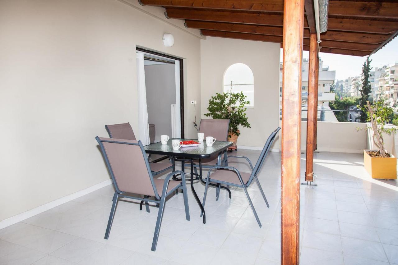 Modern Apt In Heart Of Paleo Faliro! Lägenhet Aten Exteriör bild